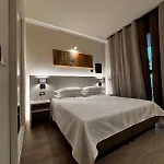 Hotel Confidence
