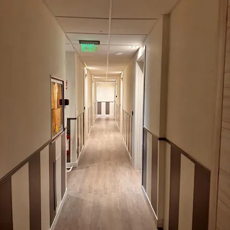 Otel Confidence Parma