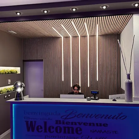 Hotel Confidence 3*
